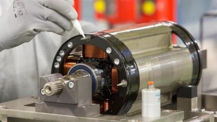 印度工廠實拍, 大型電機制造和組裝, 整個過程全是手工完成